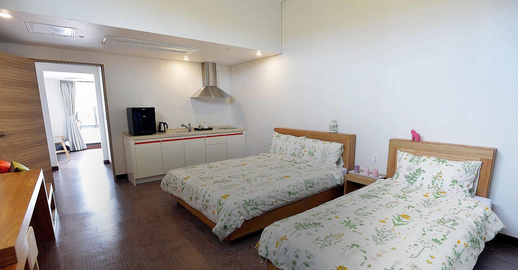 Sea Stay Hotel Jeju Extérieur photo