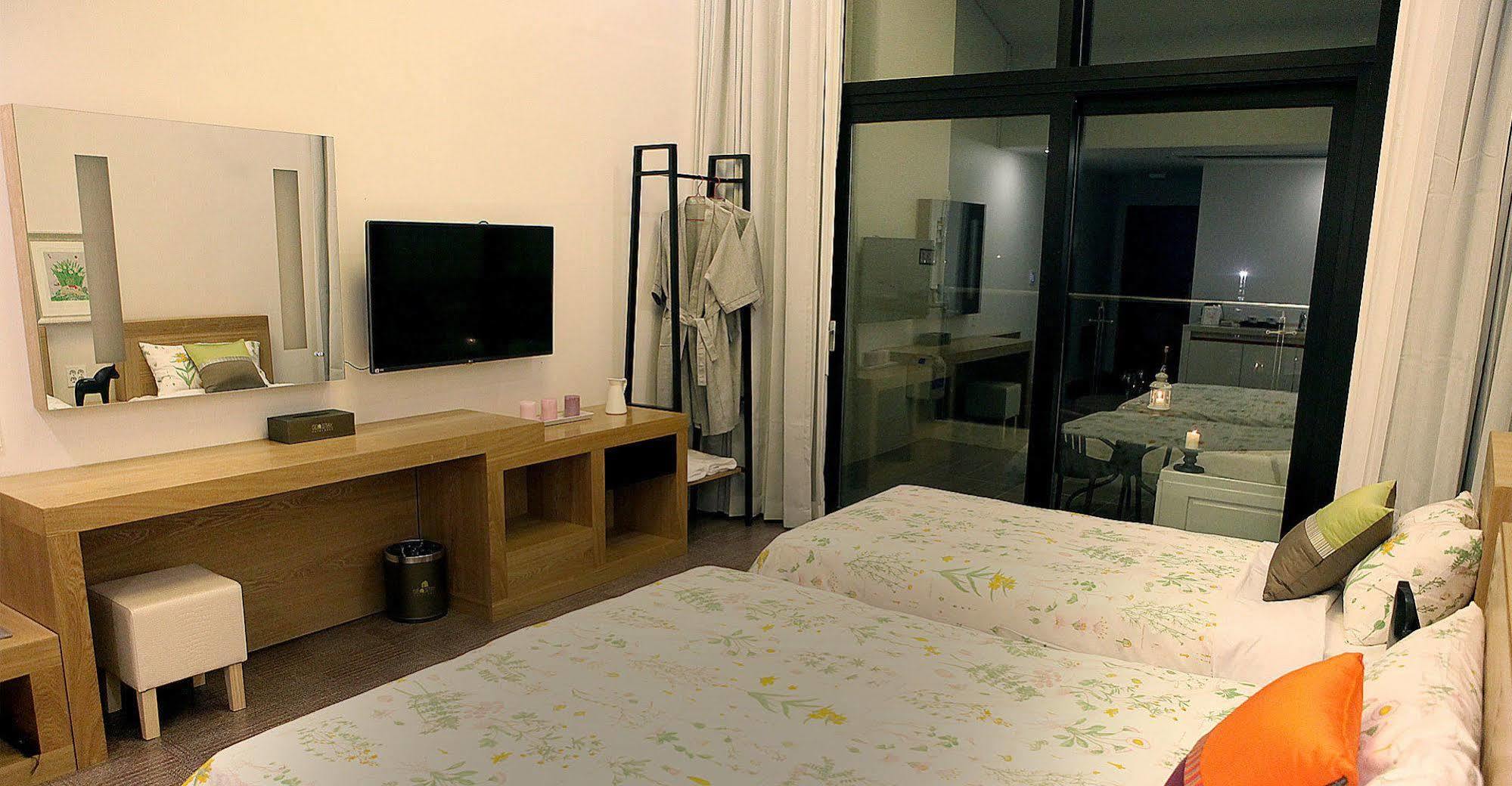 Sea Stay Hotel Jeju Extérieur photo