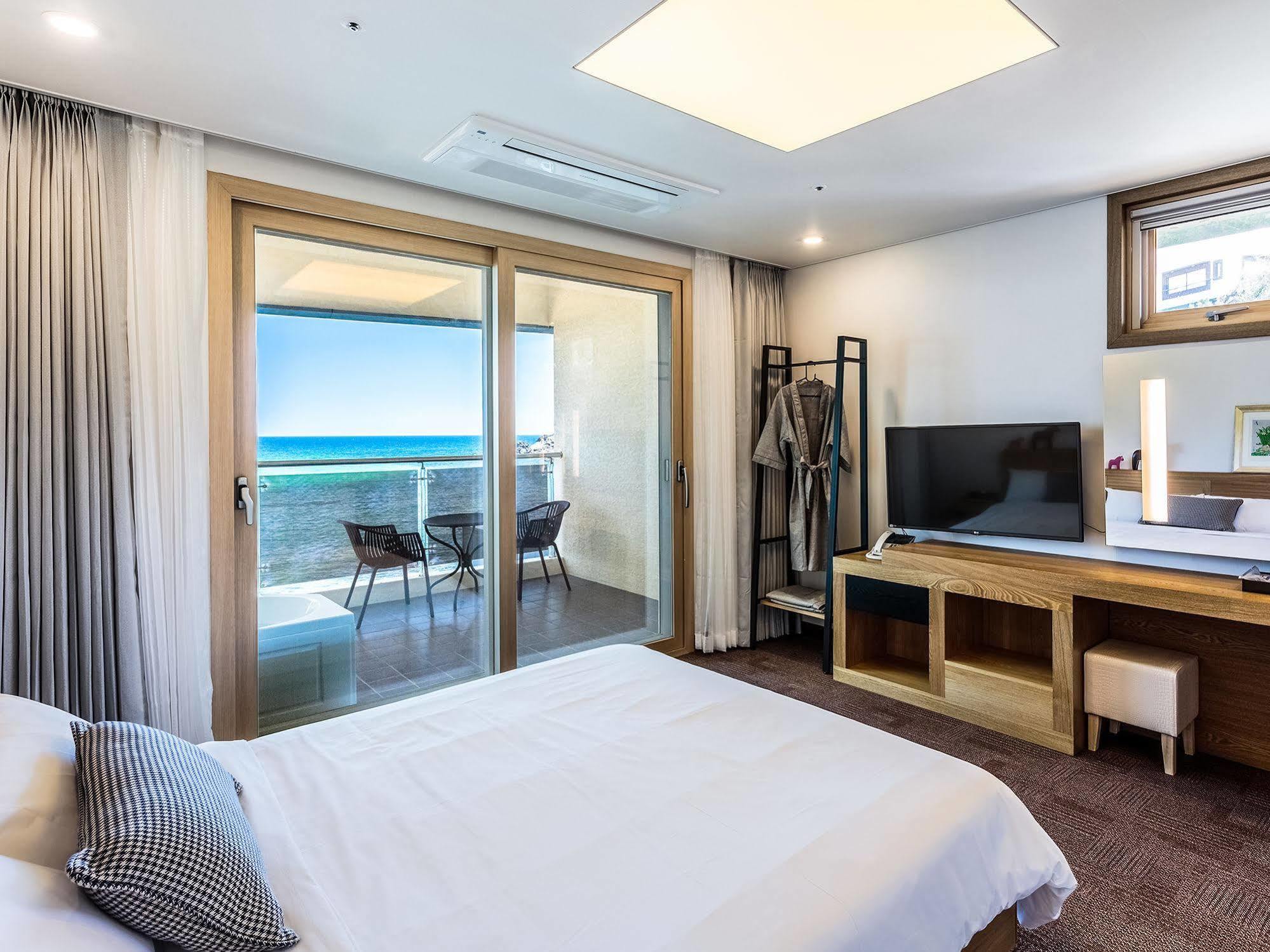 Sea Stay Hotel Jeju Extérieur photo