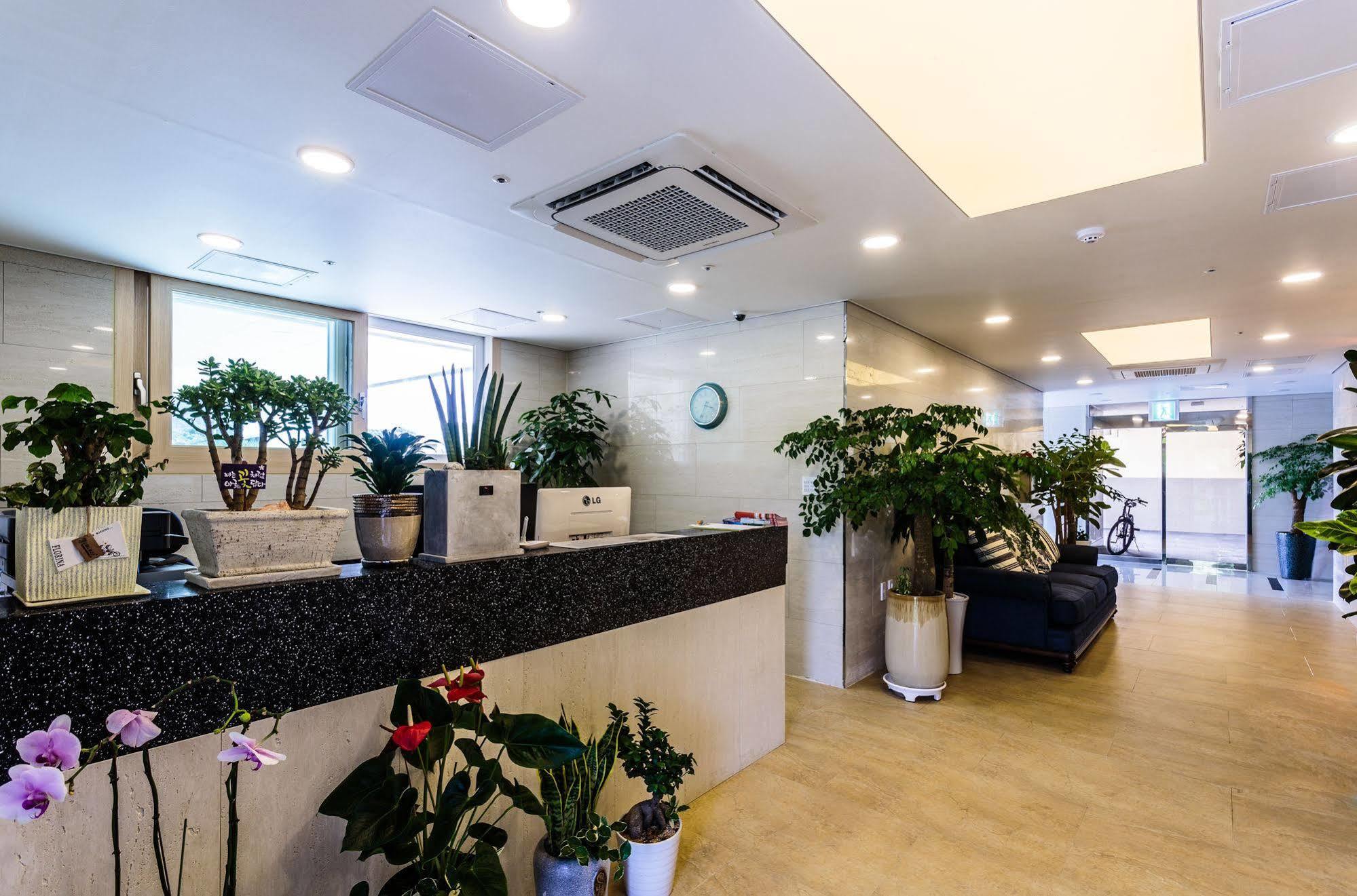 Sea Stay Hotel Jeju Extérieur photo
